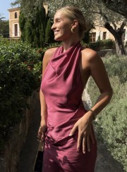 ΦΟΡΕΜΑ ΜΑΧΙ ΜΕ ΑΝΟΙΧΤΗ ΠΛΑΤΗ ΣΑΤΕΝ 26455 Κοκτέιλ Φορέματα